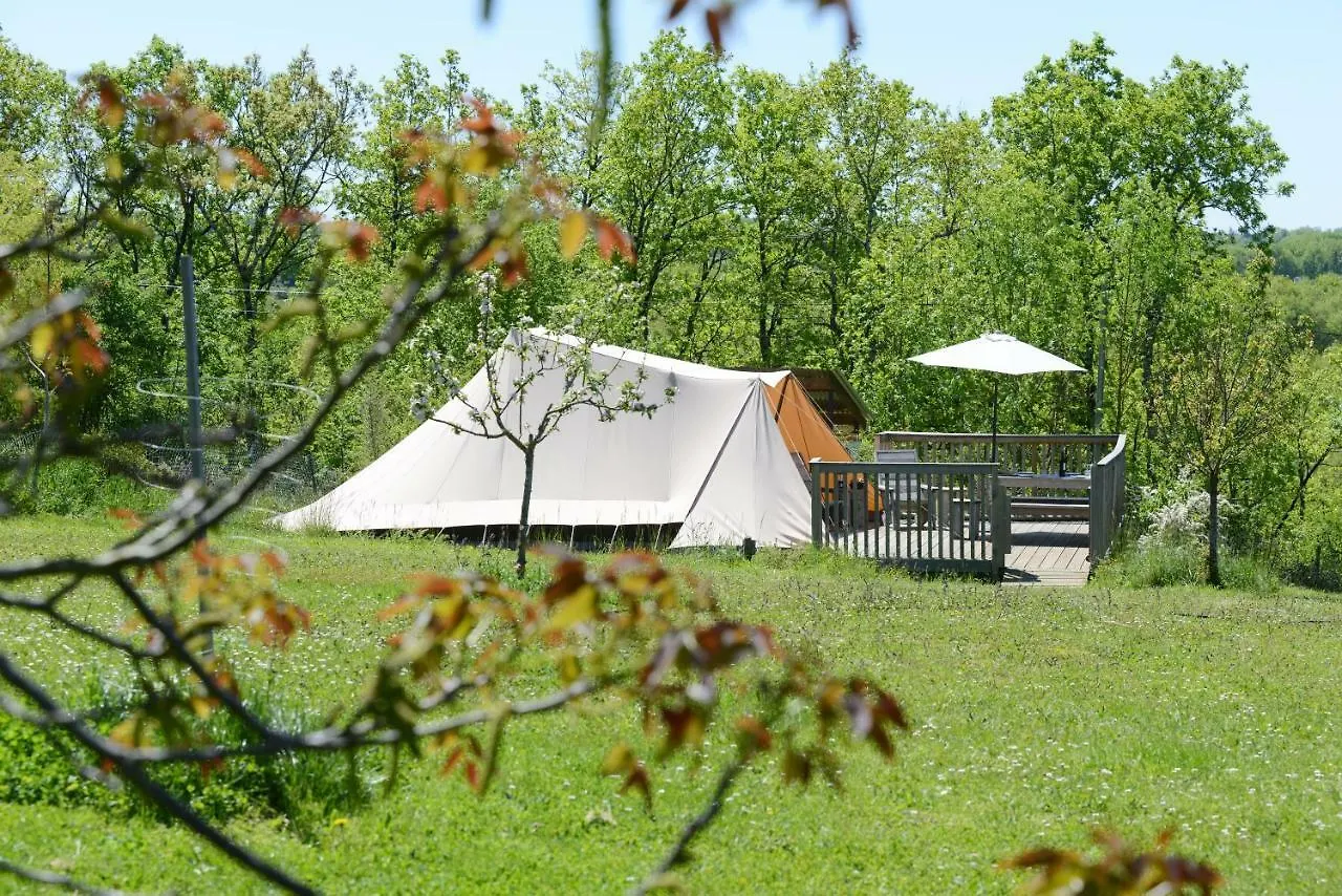 Ingerichte tenten Domaine les Gonies Hotel Mauroux